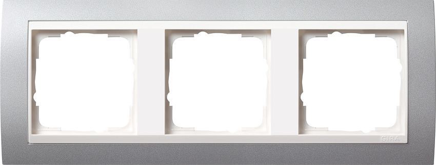 GIRA Event afdekraam 3-voudig aluminium mat/wit glans